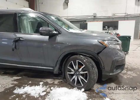 2020 Honda Pilot Awd Touring 8 Passenger z USA, uszkodzony, nr VIN 5FNYF6H9XLB033035